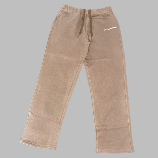 STAY SILLY SWEATPANTS - CARAMEL BROWN