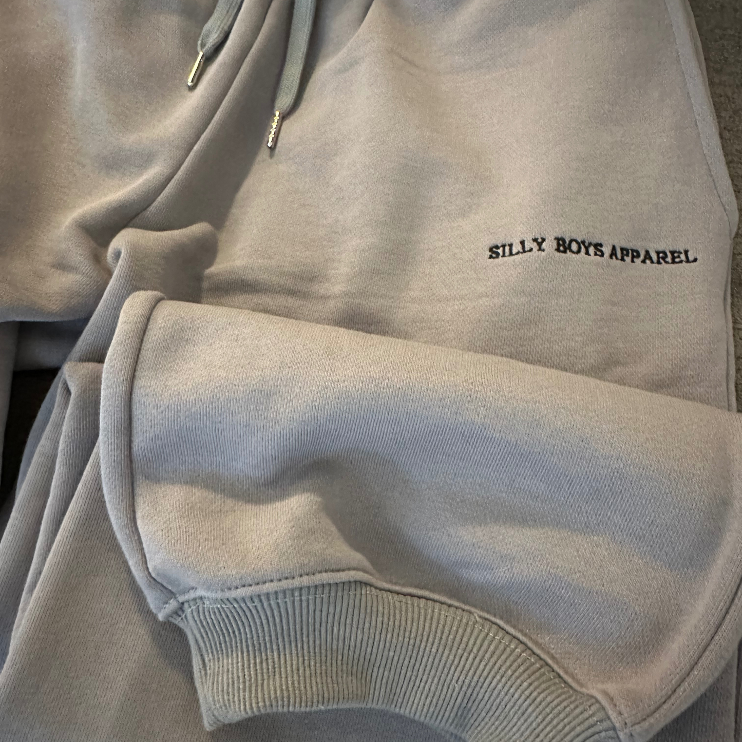 STAY SILLY SWEATPANTS - GREY