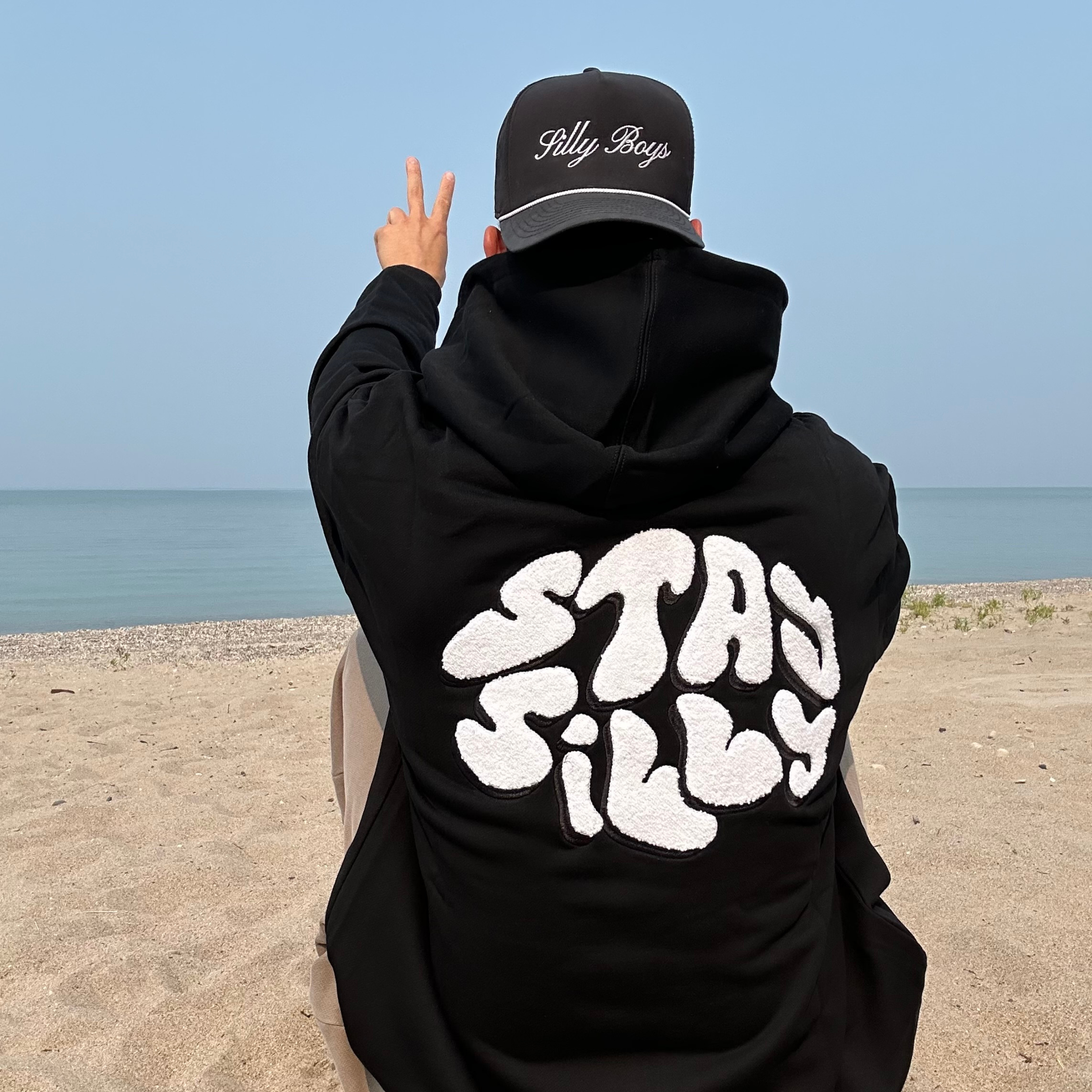 STAY SILLY HOODIE - BLACK